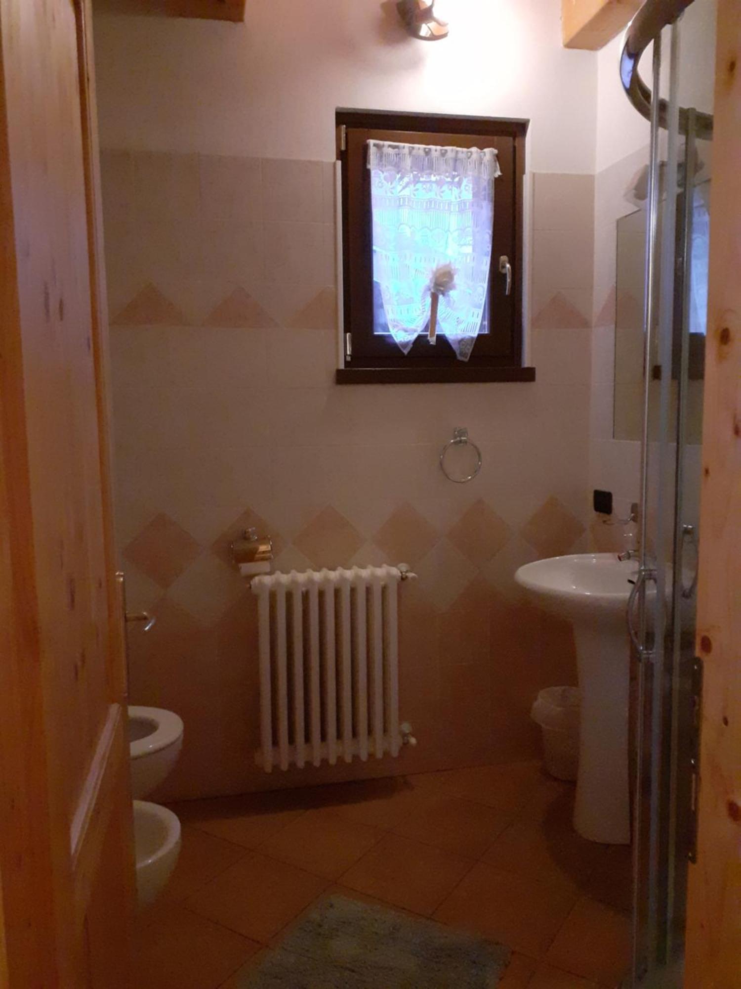 Casa Vacanze Emilio Temù Εξωτερικό φωτογραφία